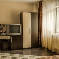 thumb-p5625d76a8dae44915-camera-tripla-apartament-piscul-negru4_medium.jpg
