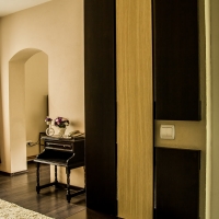 thumb-p5625d76b17fe25741-camera-tripla-apartament-piscul-negru7_medium.jpg